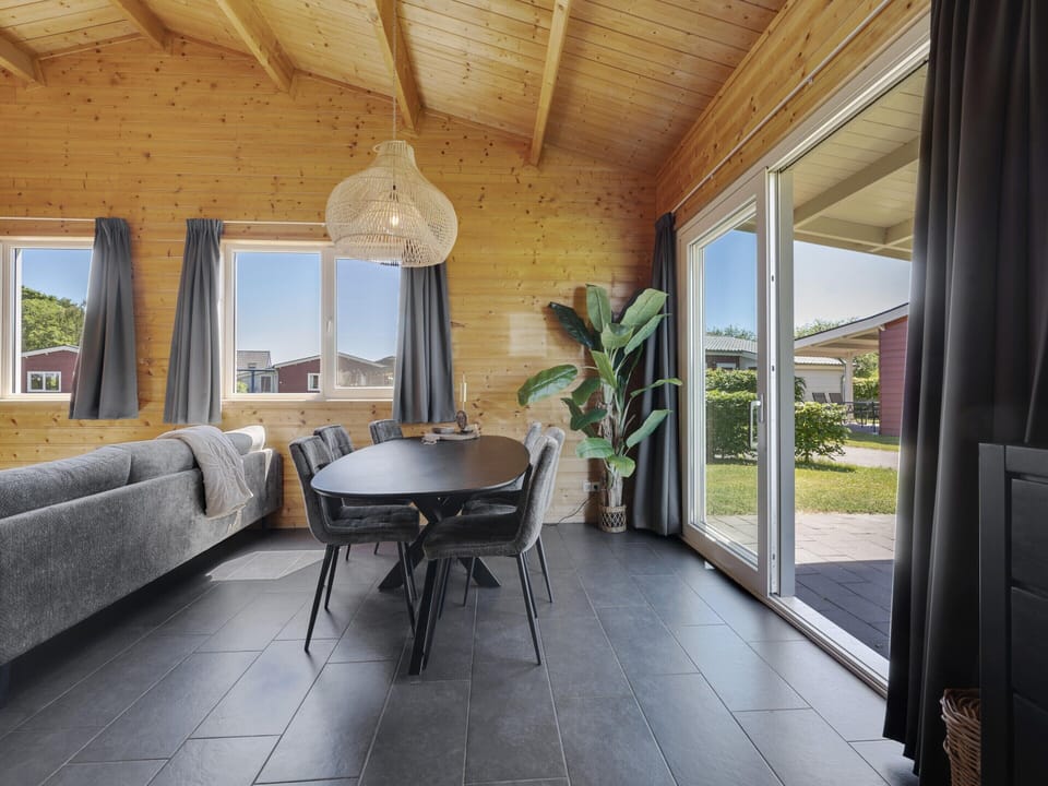 House | Dining