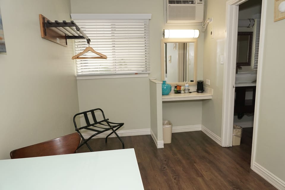 In-room safe, desk, iron/ironing board, free WiFi