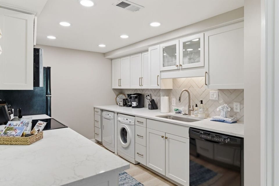 Kitchen with Dining Bar and In-Unit Laundry