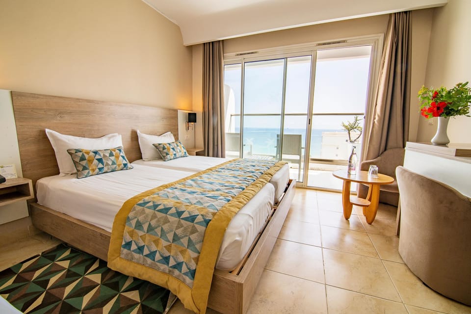 Minibar, in-room safe, blackout drapes, free WiFi