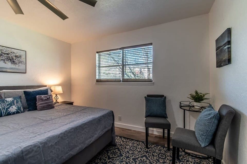 House, Multiple Beds, Hot Tub, Garden View (102 Aberdeen) | 4 bedrooms, desk, laptop workspace, individually decorated