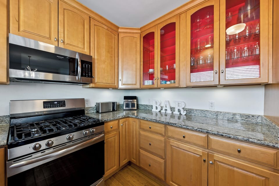 Numerous small appliances will make you feel right at home