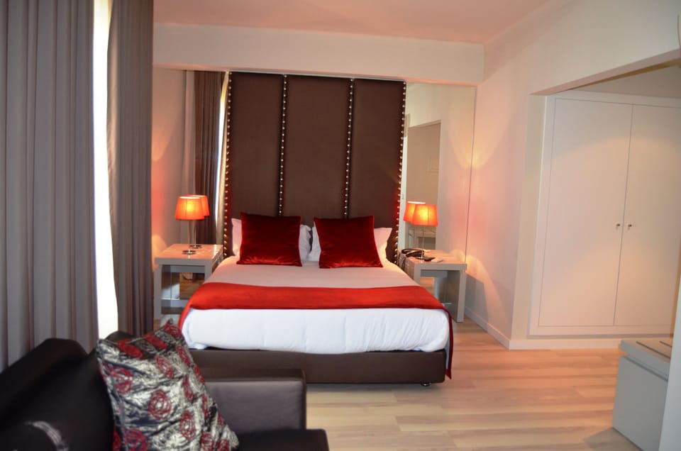 Superior Double Room | In-room safe, soundproofing, free WiFi, bed sheets