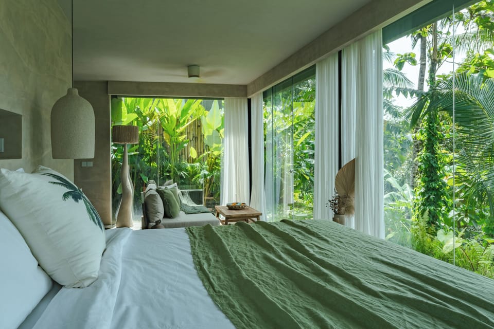Junior Suite, Valley View | Free minibar items, in-room safe, individually decorated