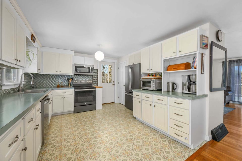 Spacious kitchen