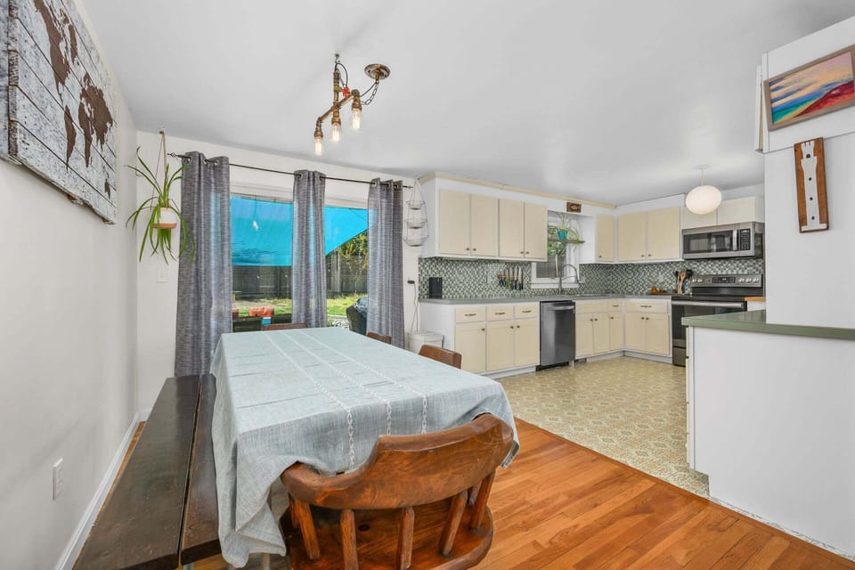 Dining area with view of kitchen