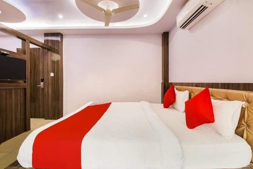 Deluxe Room, City View