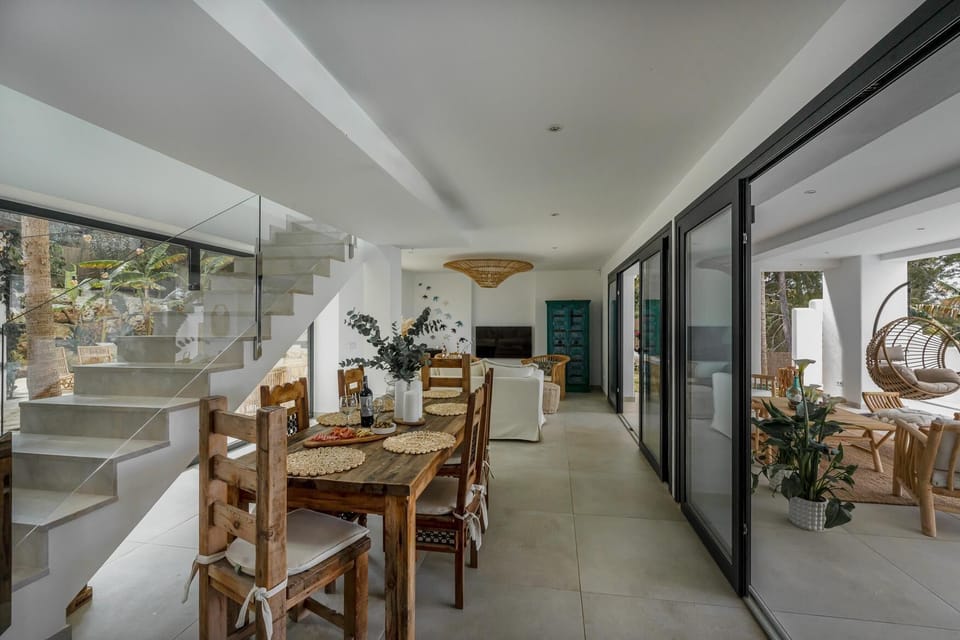 Living-dining room
