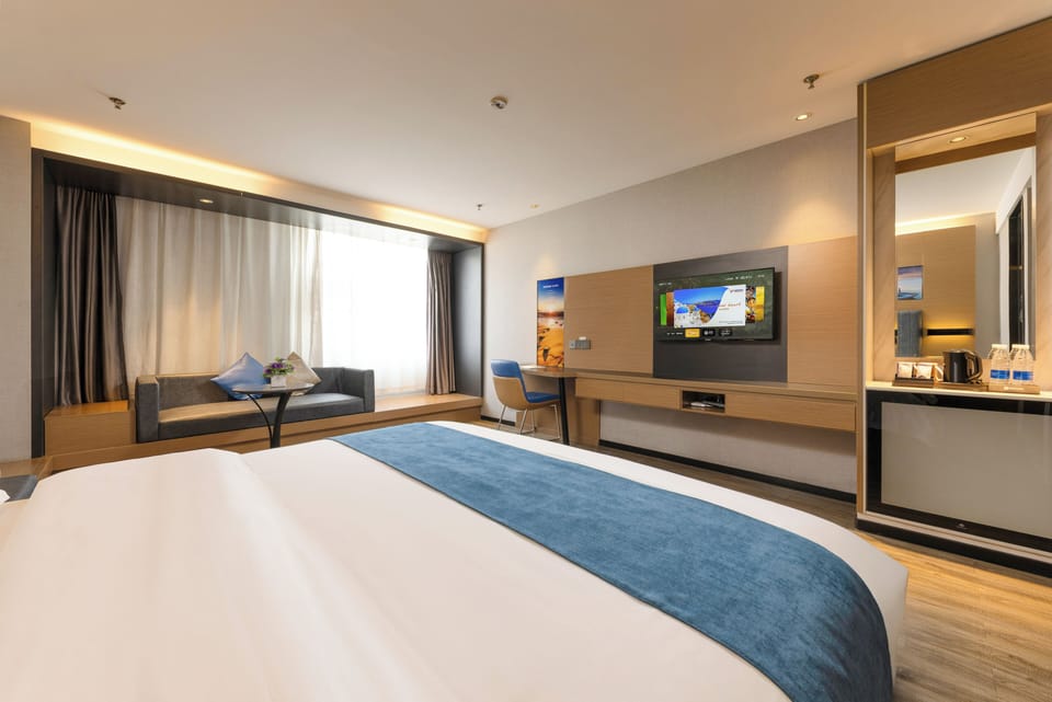 Superior Single Room, Balcony, City View | Desk, laptop workspace, WiFi (free)