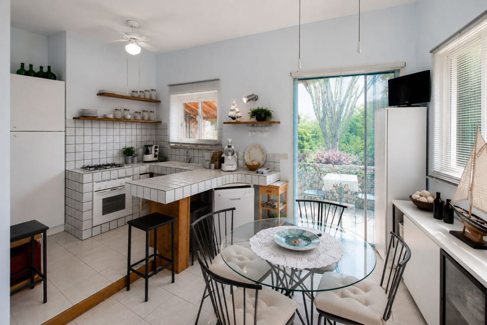 Autumn, Kitchen, Spring, Summer
