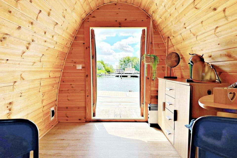 Entrance / Reception