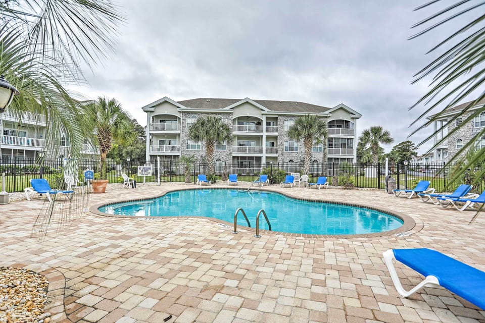 Myrtlewood Villas | Community Pool