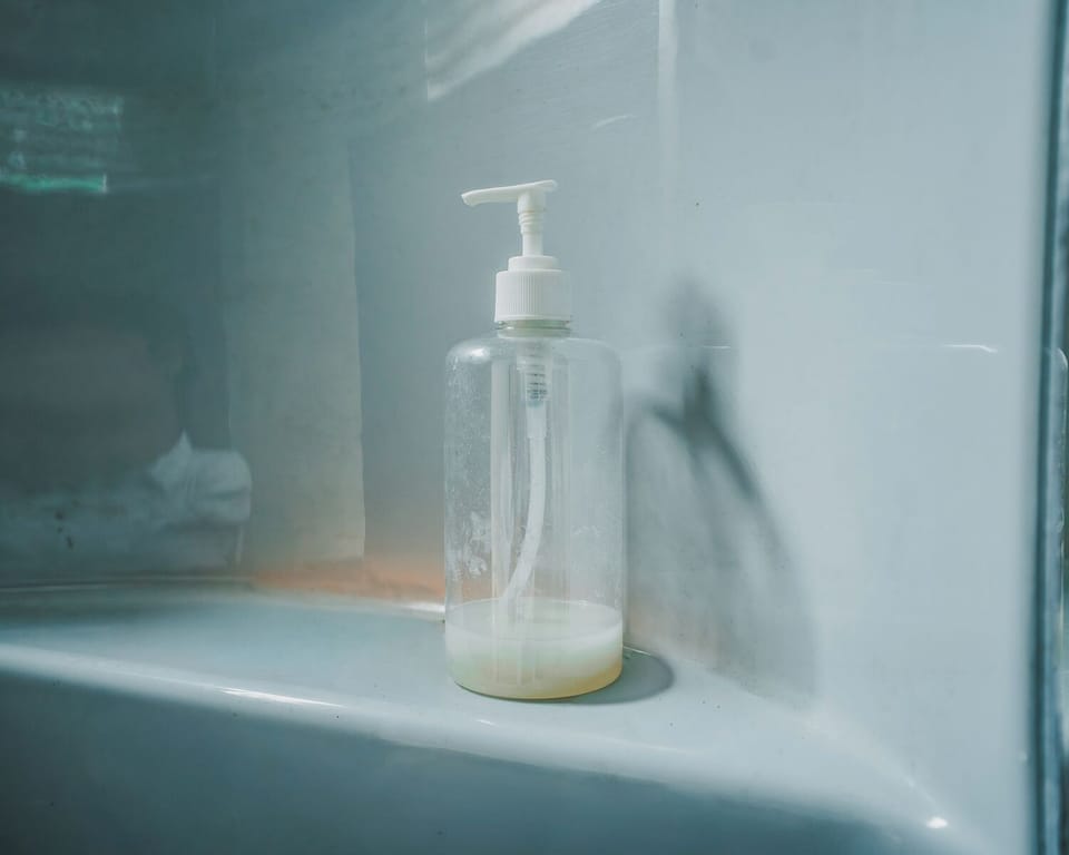 Deluxe Room | Bathroom | Soap