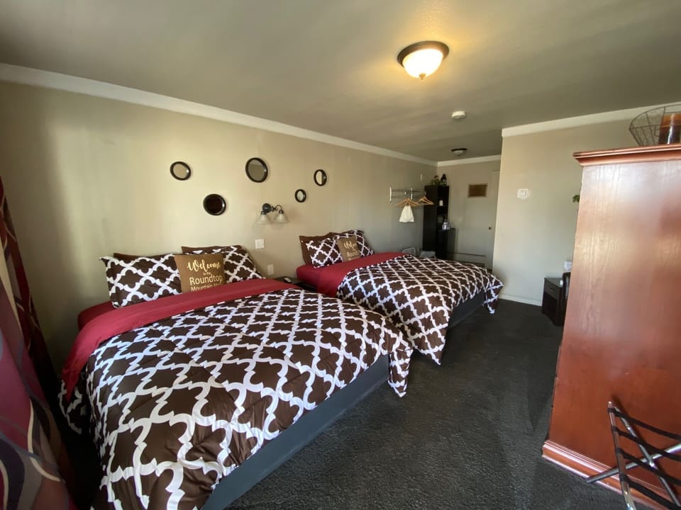 Standard Room, 2 Queen Beds | Egyptian cotton sheets, premium bedding, individually decorated