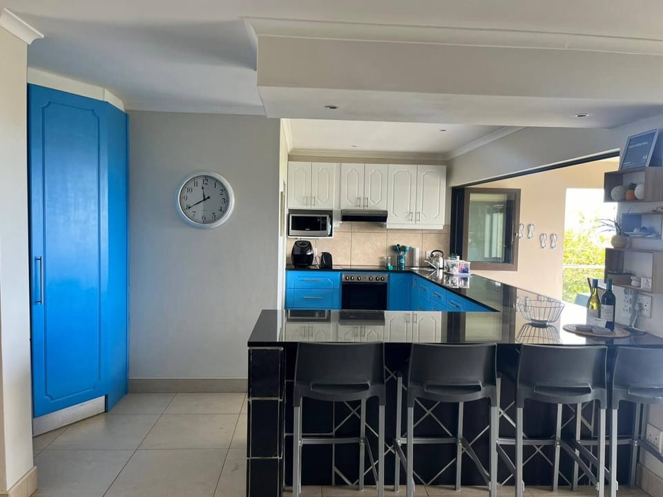 House, 5 Bedrooms, Smoking, Balcony | Interior