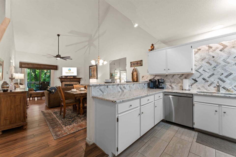 The open kitchen is well equipped for an unforgettable getaway​
