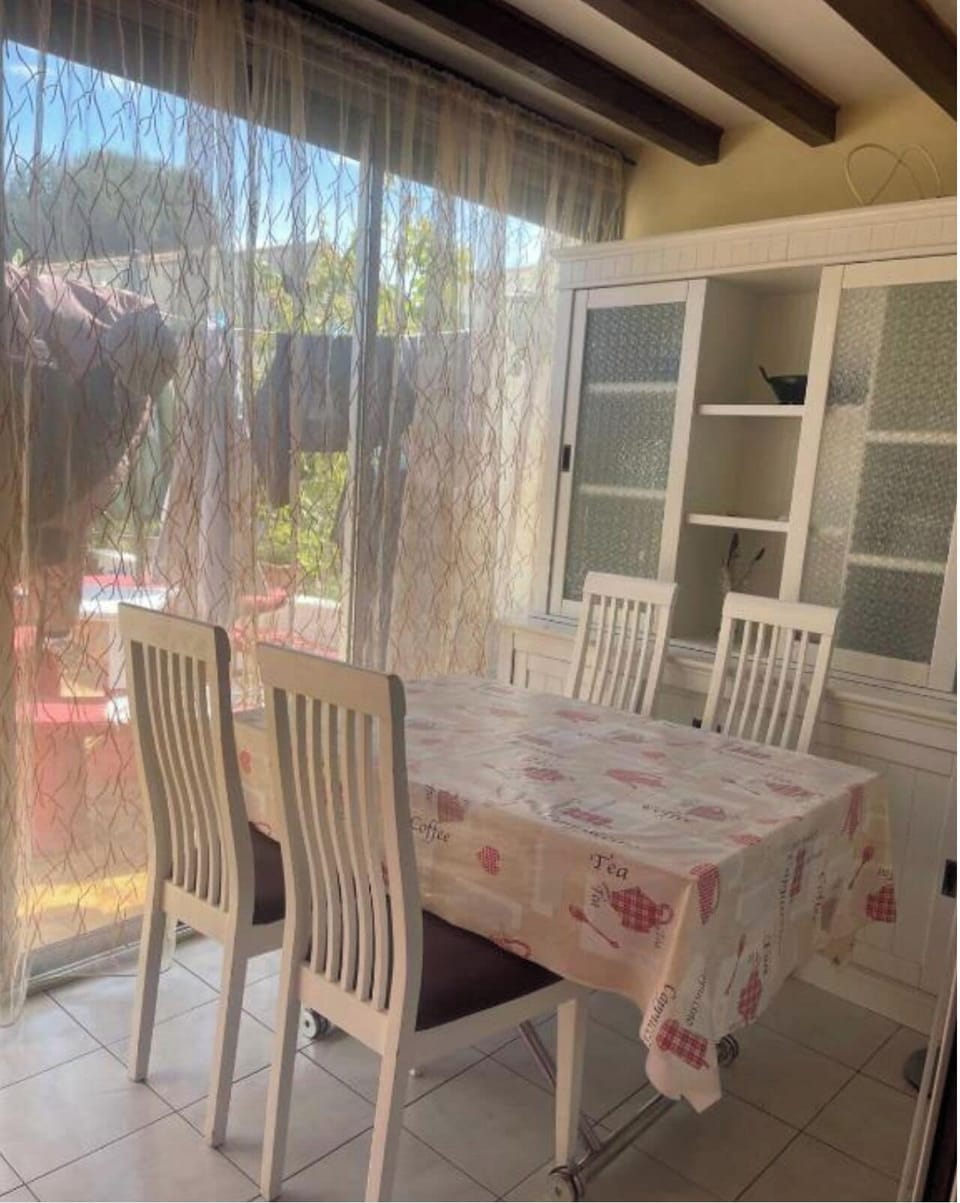 Villa | Dining