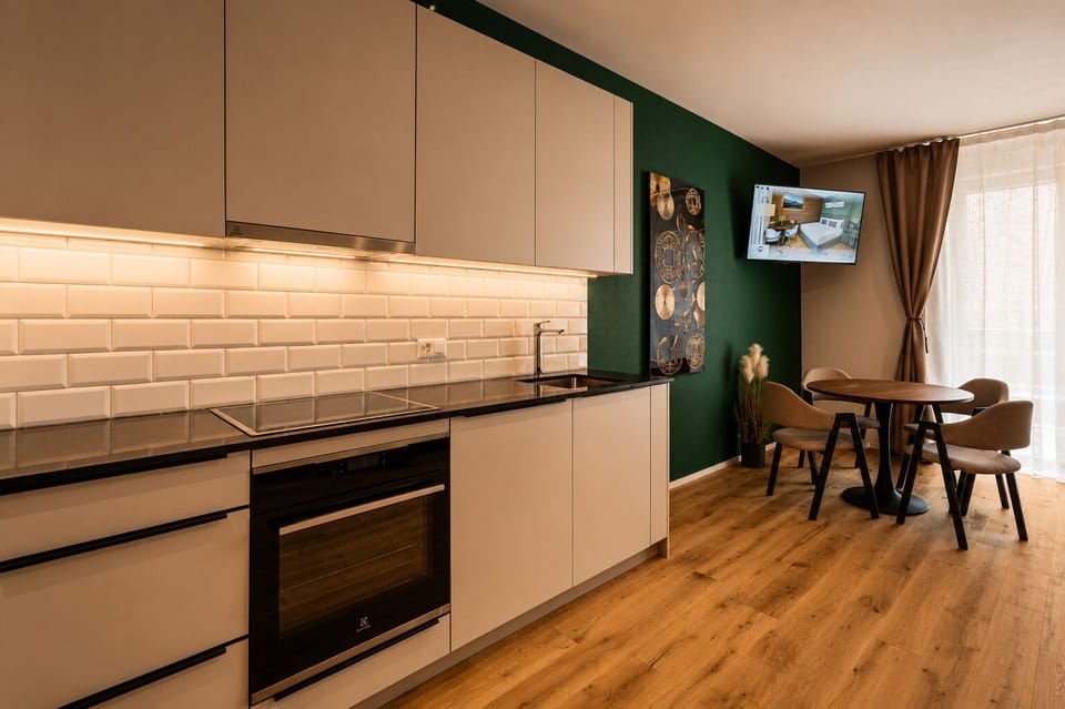 Deluxe Apartment | Living area