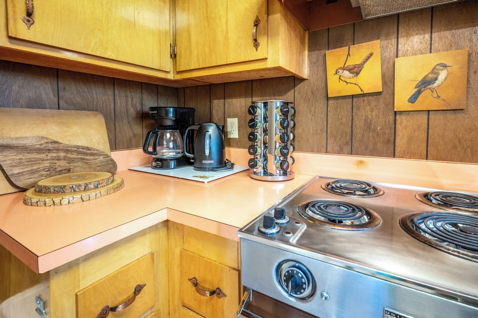 Coffee maker and water kettle