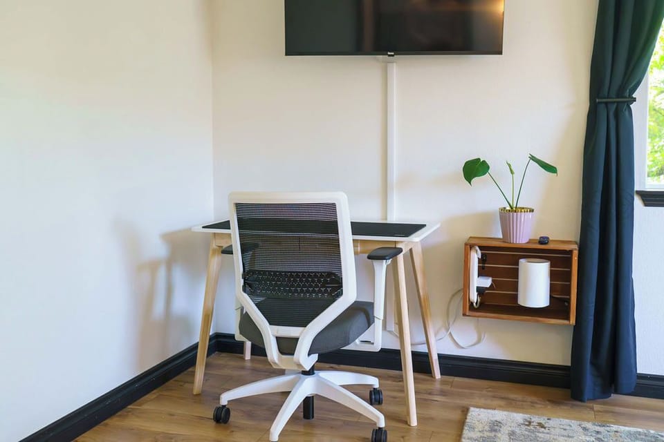 Desk work space in master bedrooom.