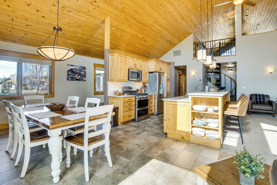 House (3 Bedrooms) | Interior