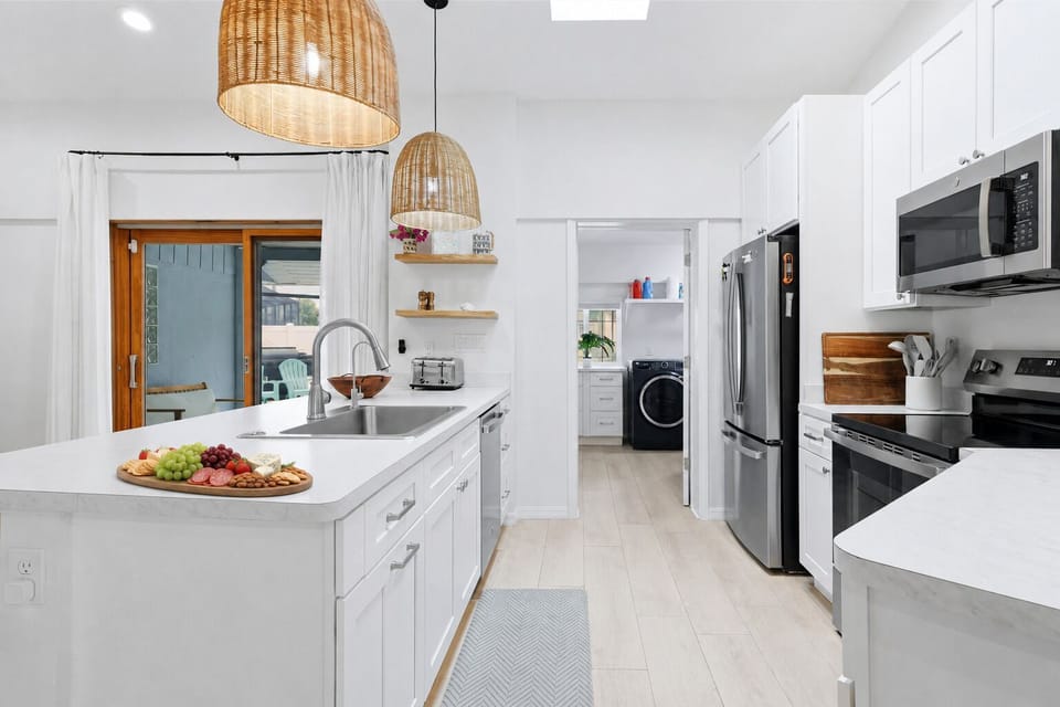 House, 3 Bedrooms | Private kitchen | Coffee/tea maker, fridge, oven, toaster