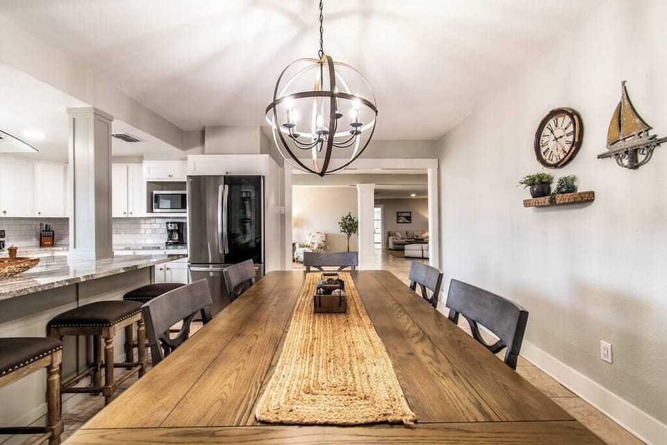 House, Multiple Beds, Pool Access, Partial Ocean View (4129 Ocean) | Dining