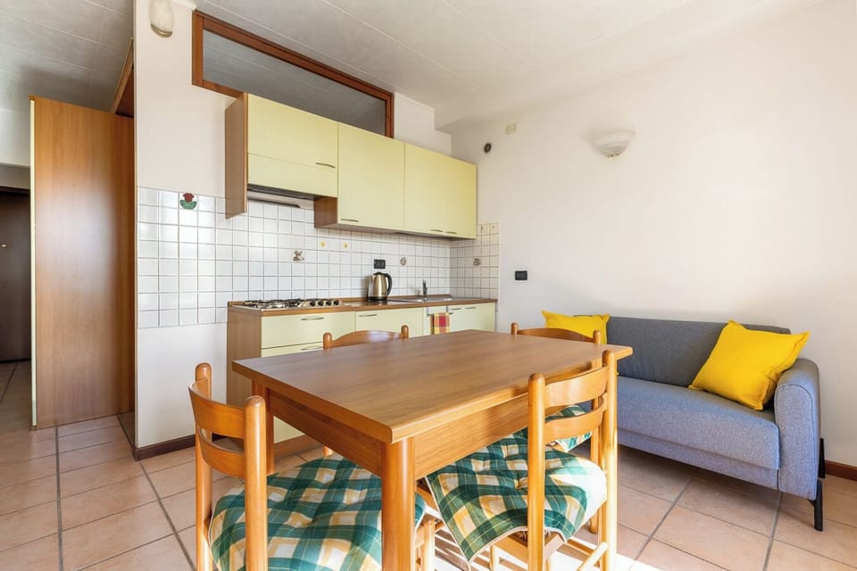 Studio, Balcony | Interior