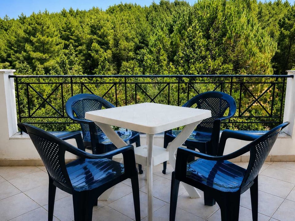 Mountain View Balcony, perfect to relax with a drink or book while gazing at the views