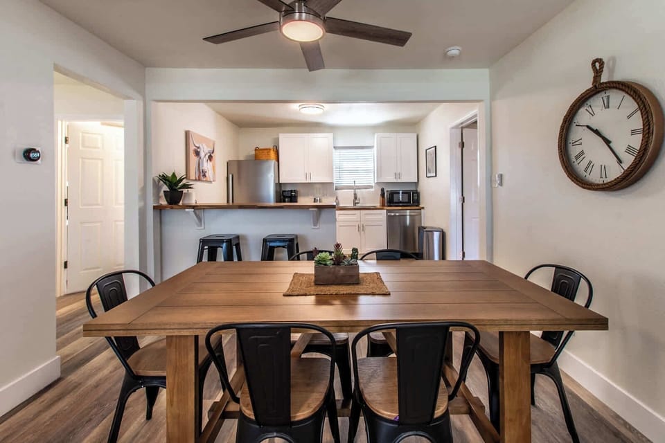 House, Multiple Beds, Kitchen, Garden View (4209 Avalon) | Dining