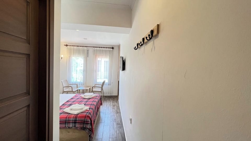 Basic Triple Room | Free WiFi