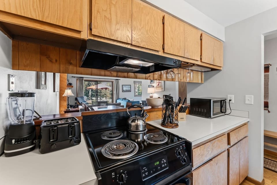 Fully equipped kitchen