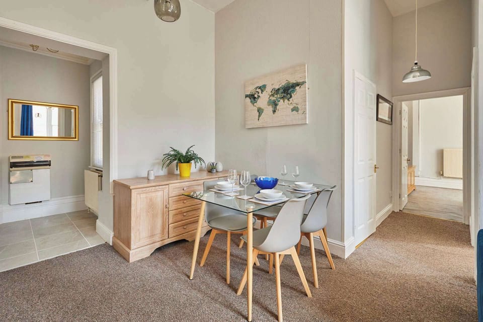 Flat 2, Club Chambers - Host & Stay