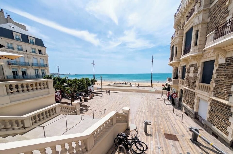 Beach/ocean view