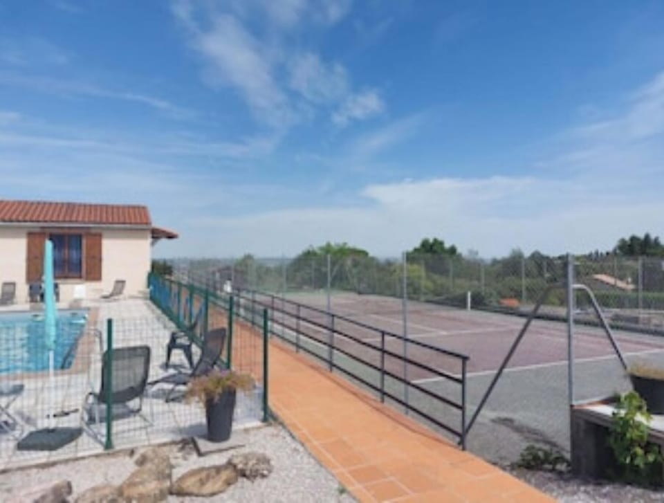 Sport court