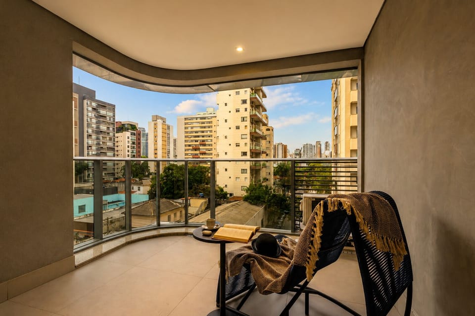 Studio Casal com Varanda | Balcony