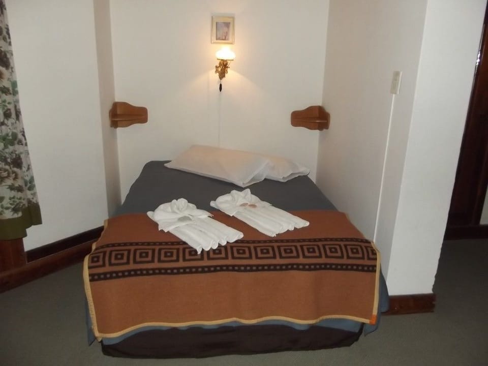 Double Room | In-room safe, free WiFi, bed sheets