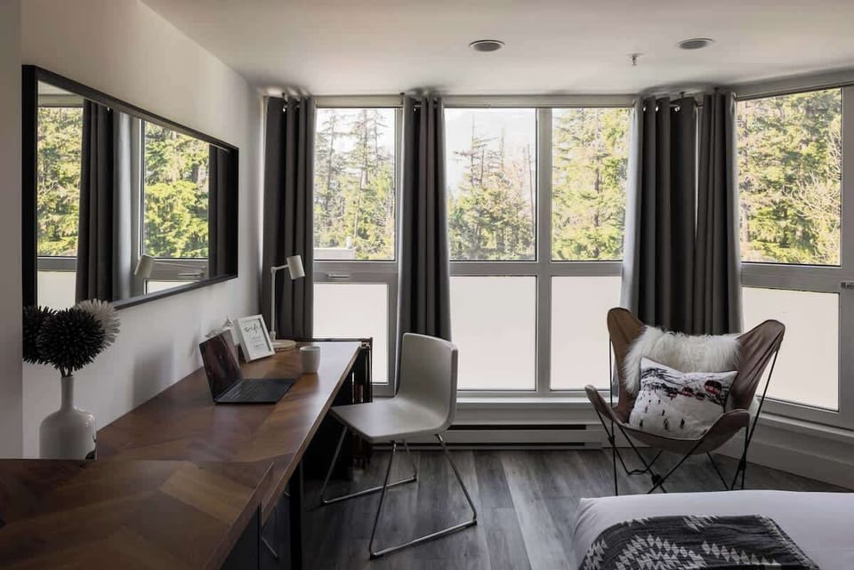 Dedicated office space in the master bedroom
