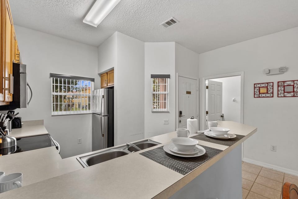 House (3 Bedrooms) | Property amenity