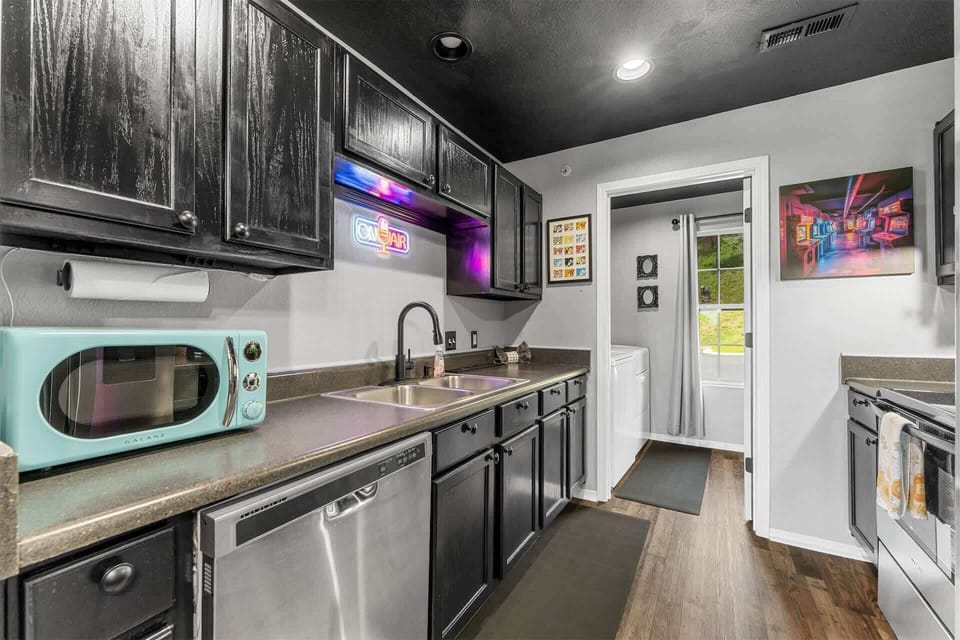 Condo, Multiple Beds, Balcony, Mountain View (Branson Lights Overlook) | Private kitchen