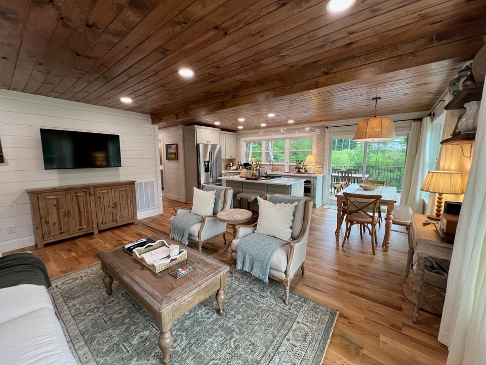 Living / Kitchen