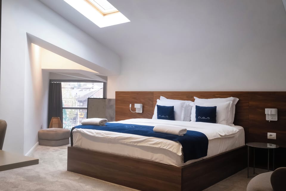 Standard Double Room | Soundproofing