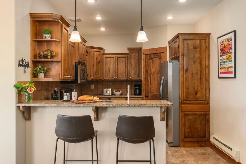 kitchen bar