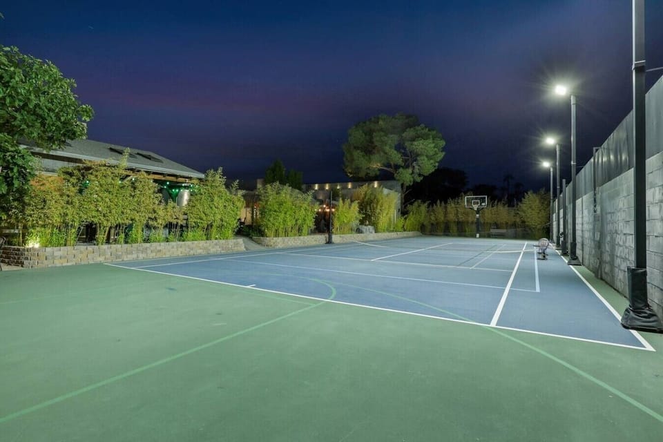 Sport court