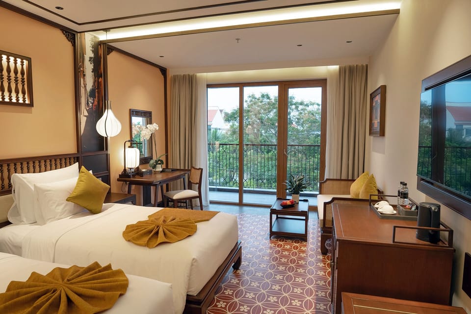  Premium Connecting | Minibar, in-room safe, individually decorated, individually furnished