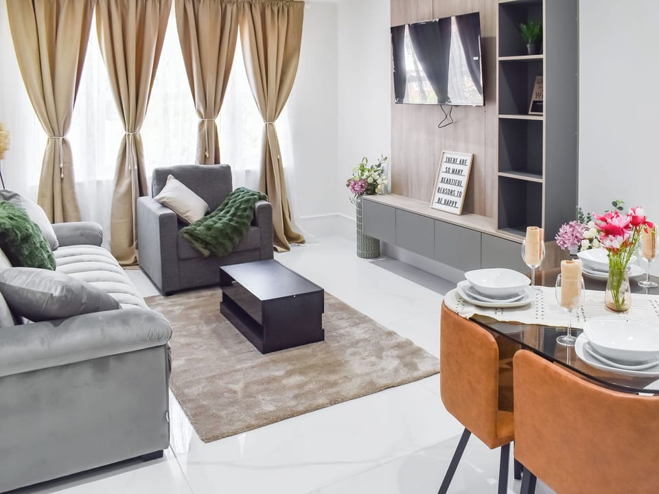 Open plan living space | Apartment 4 - Shencot Apartments, Brentwood