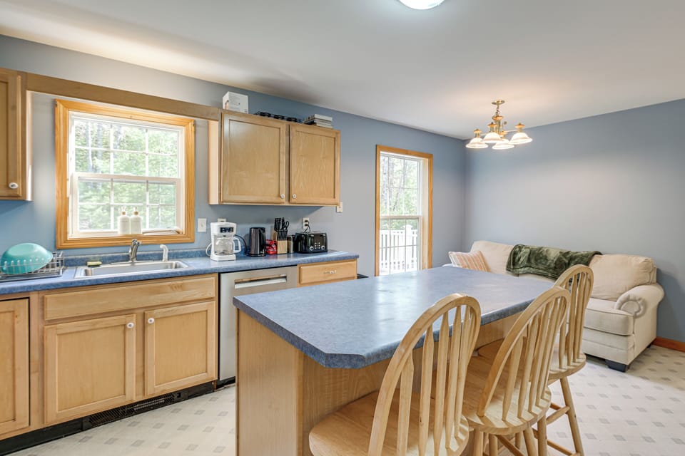 Kitchen | Main Level