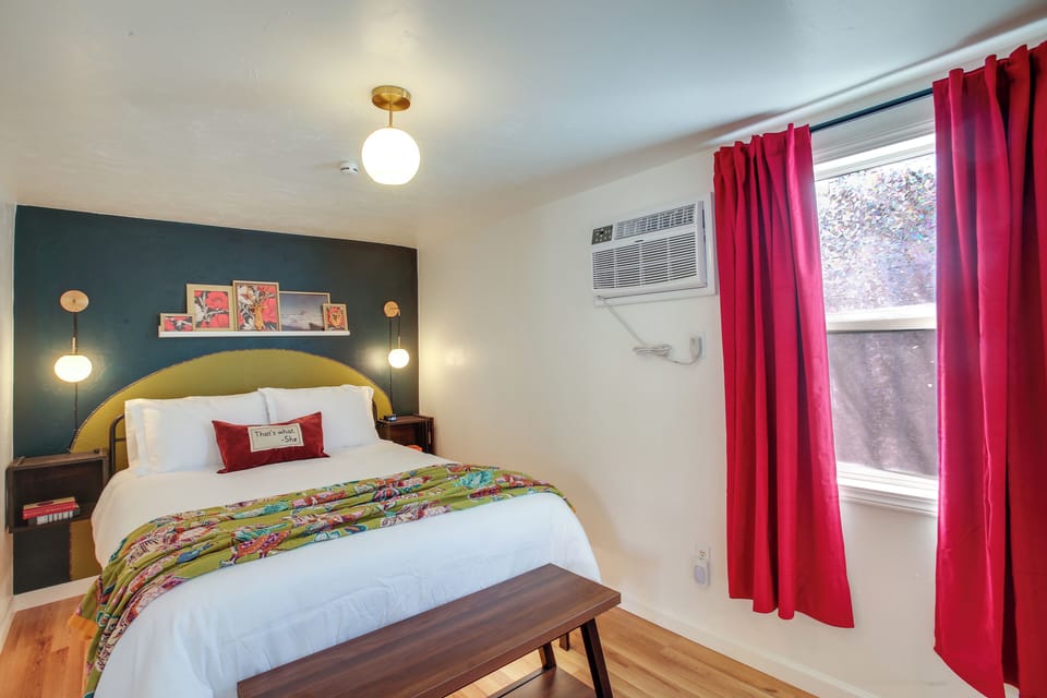 Bedroom 3 | Queen Bed