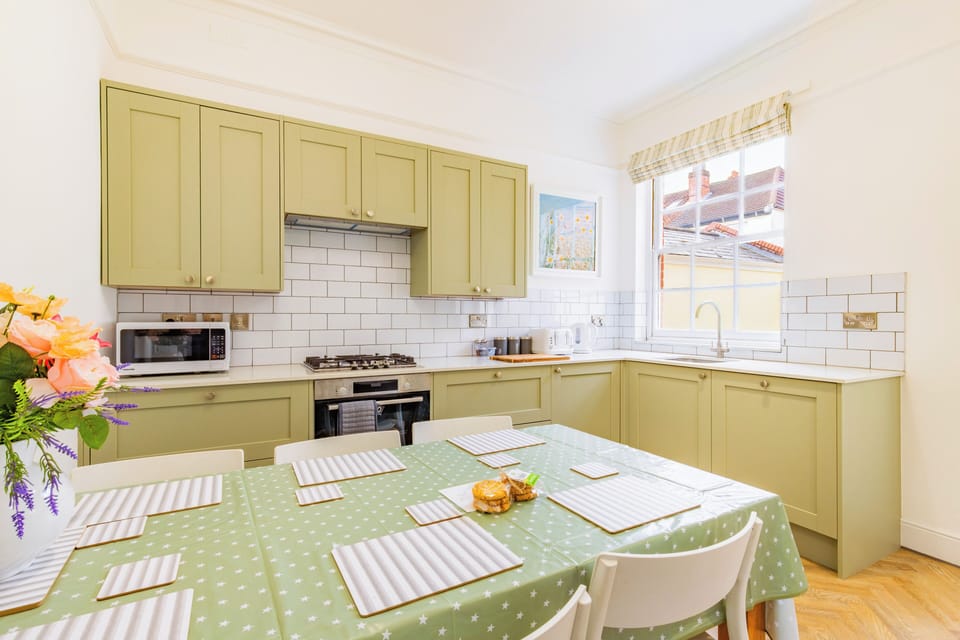 Kitchen includes:
- Dishwasher
- Microwave
- Oven
- Fridge freezer
- Air fryer
It can be made available on request.
