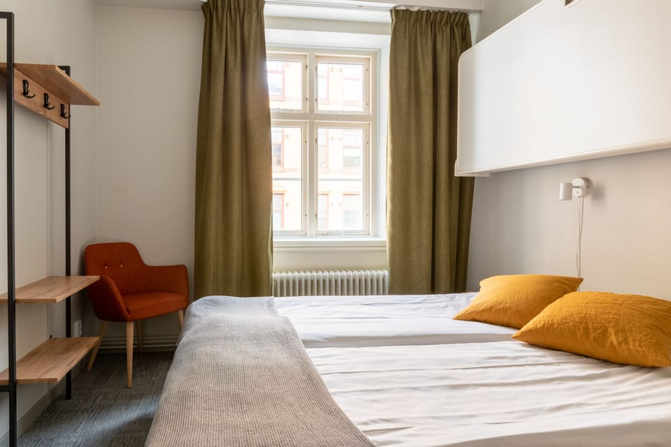 Standard Twin Room | In-room safe, iron/ironing board, free WiFi, bed sheets